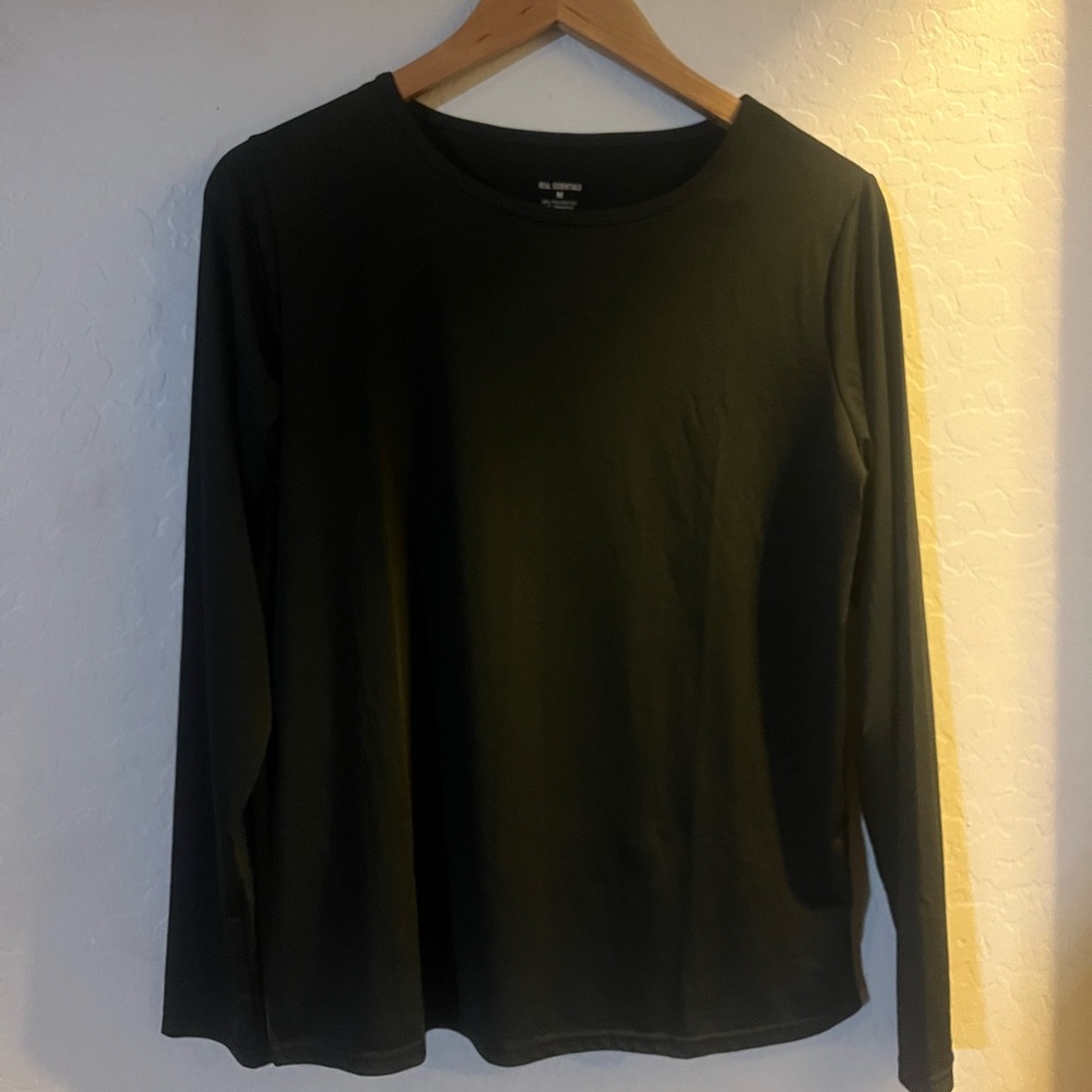 Essentials Black Long Sleeve Tees Casual Style